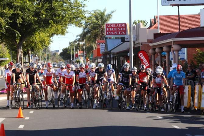The women's peloton lined up - waiting to start