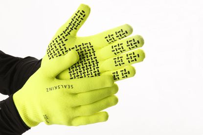 Sealskinz ultra grip store cycling gloves