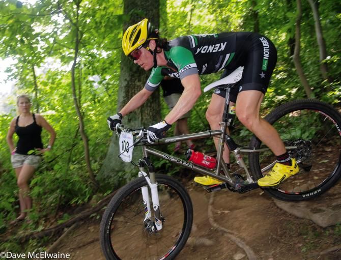 Mary McConneloug (Kenda-Seven-NoTubes) is no stranger to rocks and roots. She handled them with ease.