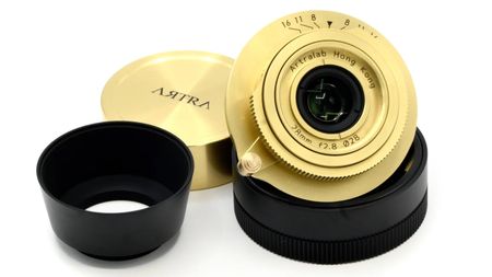 ARTRALAB 28mm f/2.8 in brass and black gloss paint