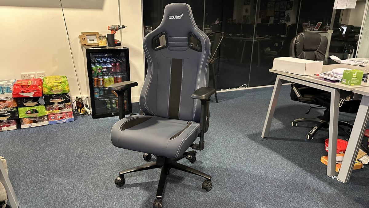 Boulies Elite Series gaming chair in an office