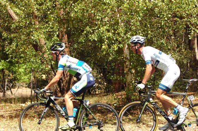 Simon Clarke (Orica GreenEdge) leads William Clarke (Argos-Shimano) in the break.