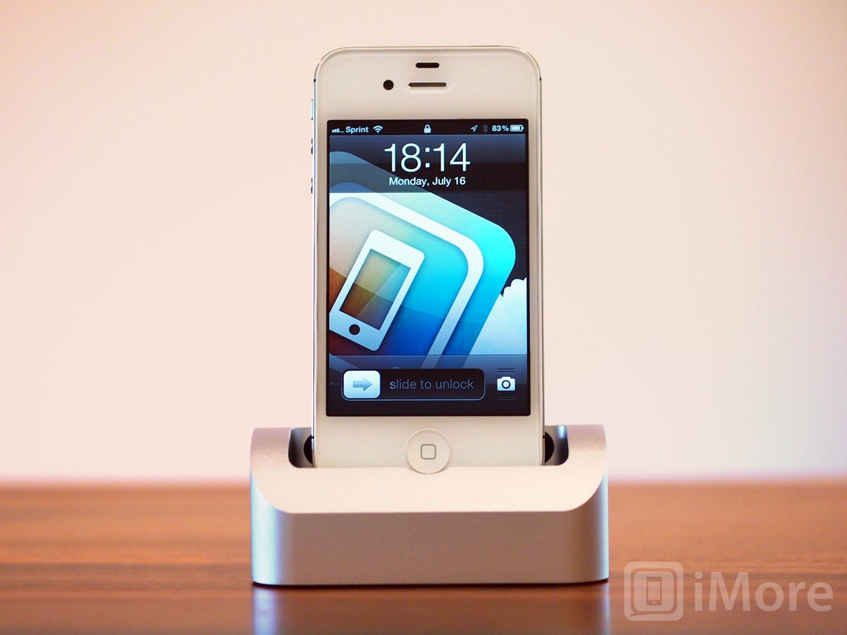 Elevation Dock 5 - iPhone Dock with precise adjustment, Apple MFi