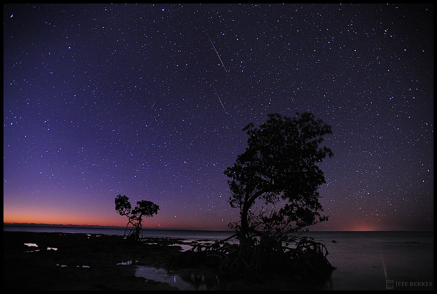 Photographer Jeff Berkes captured several Quadrantid meteors in this long-exposure image taken in the Florida Keys on Jan. 2, 2012 during the annual Quadrantid meteor shower the 2012 Quadrantid meteor shower. The 2015 Quadrantid meteor shower display will