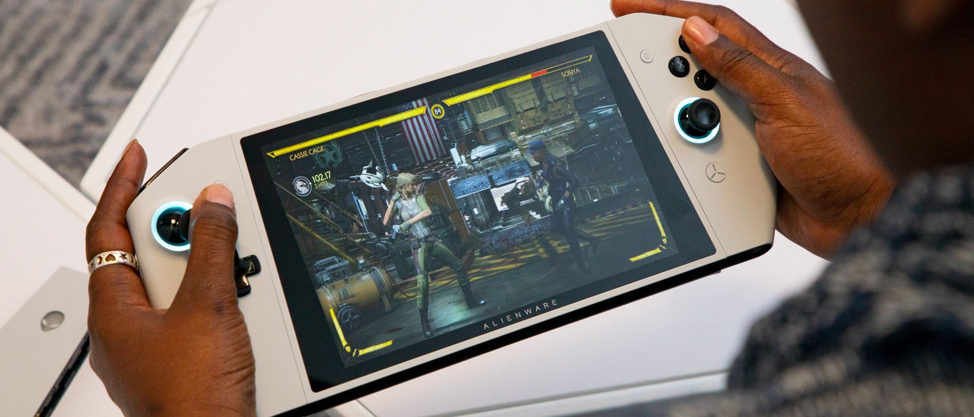 Alienware Concept UFO is a Switch killer that plays PC games: Meet the ...