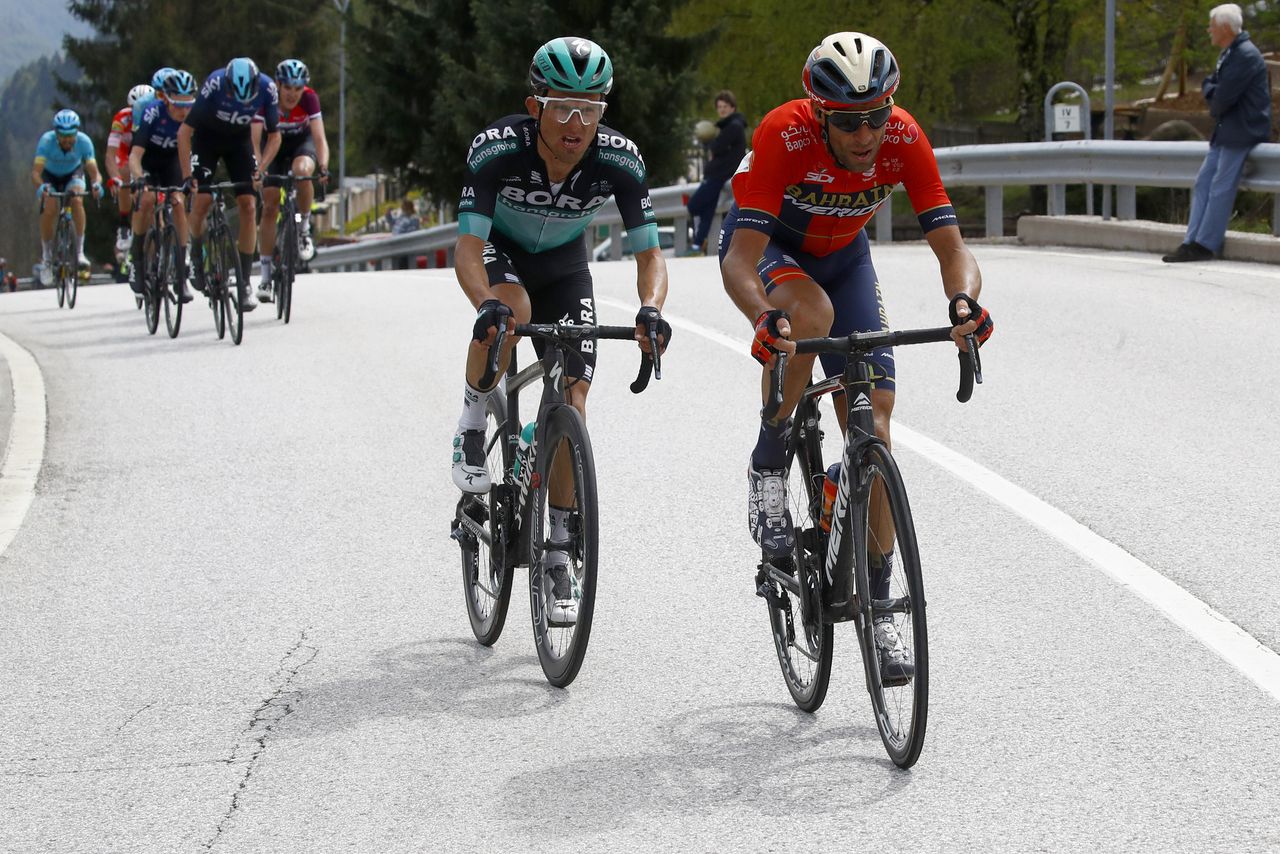 Nibali and Majka on the move