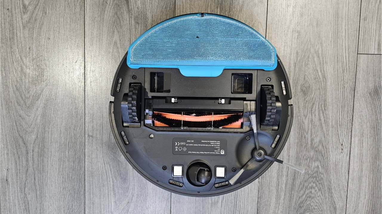 Philips HomeRun 7000 Series Robot vacuum cleaner with mop review