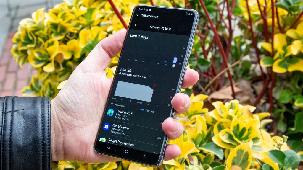iPhone 12 Pro Max vs Samsung Galaxy S20 Ultra: the ultimate smartphone ...