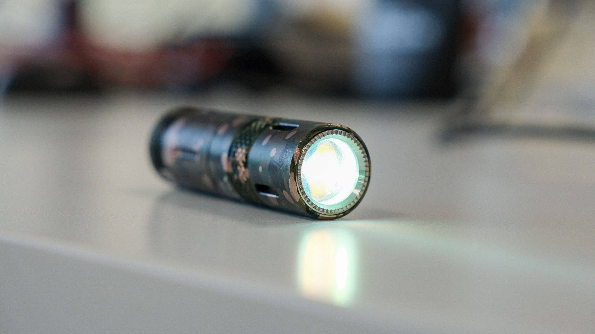 Vastlite Minima Bow LEP torch in hand