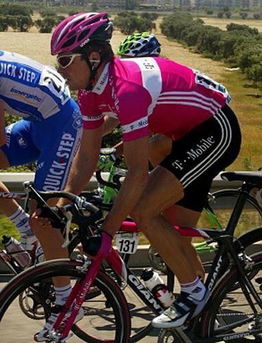 Jan Ullrich (T-Mobile) rides in the pack
