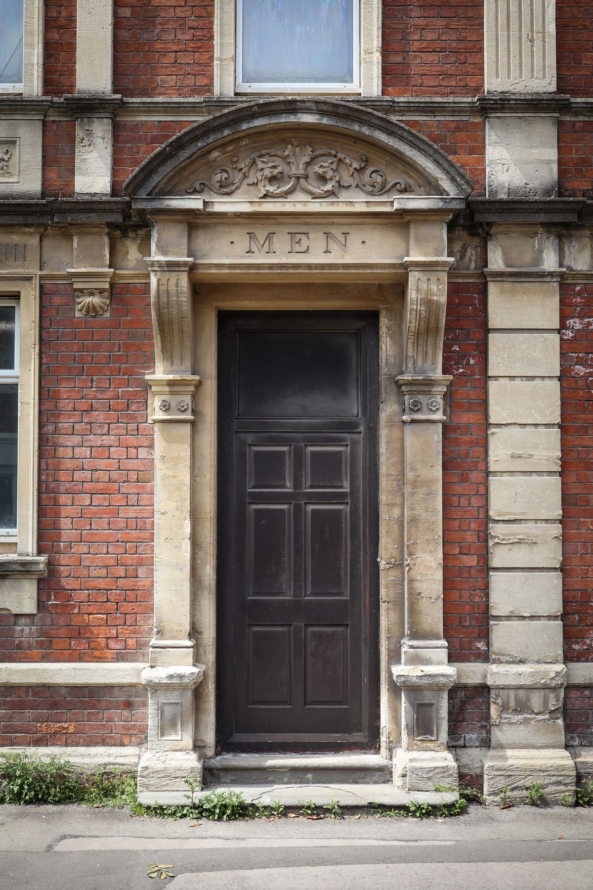 Canon EOS R100 sample image