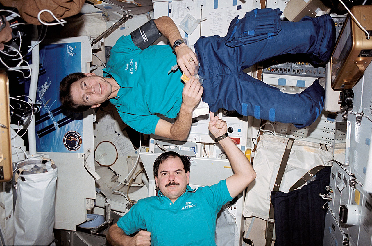 Космонавты были в полете 290 часов