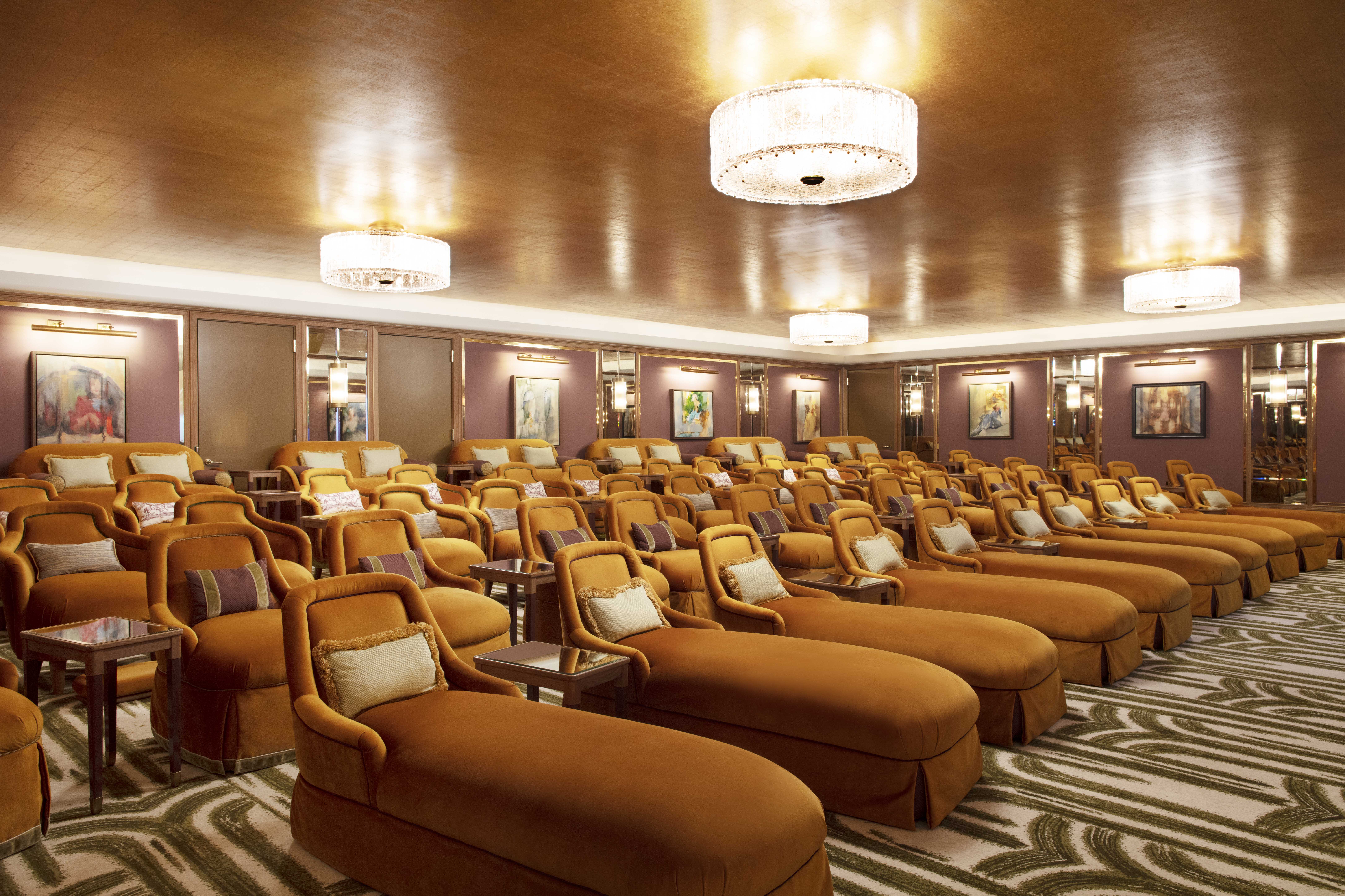 Fouquet's New York theatre space with lounge back seating