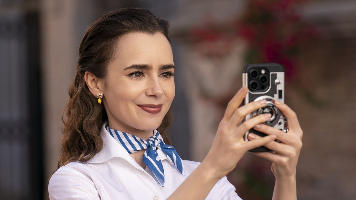 &quot;Emily in Paris.&quot; Lily Collins as Emily in episode 410 of &quot;Emily in Paris.&quot; Cr. Giulia Parmigiani/Netflix © 2024