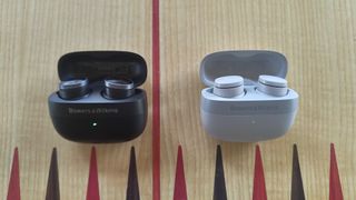 Bowers & Wilkins Pi6 versus Bowers & Wilkins Pi8