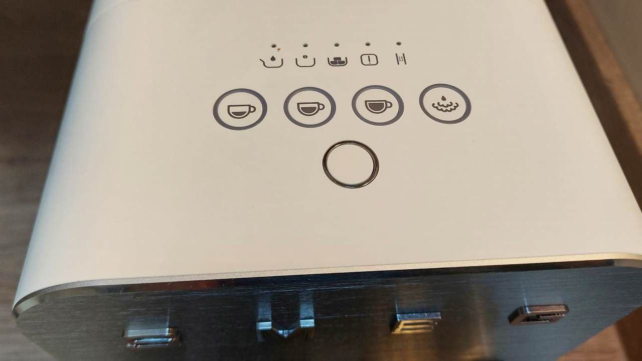 Smeg BCC12 Bean-to-Cup Coffee Machine review: a semi-automatic delight | T3