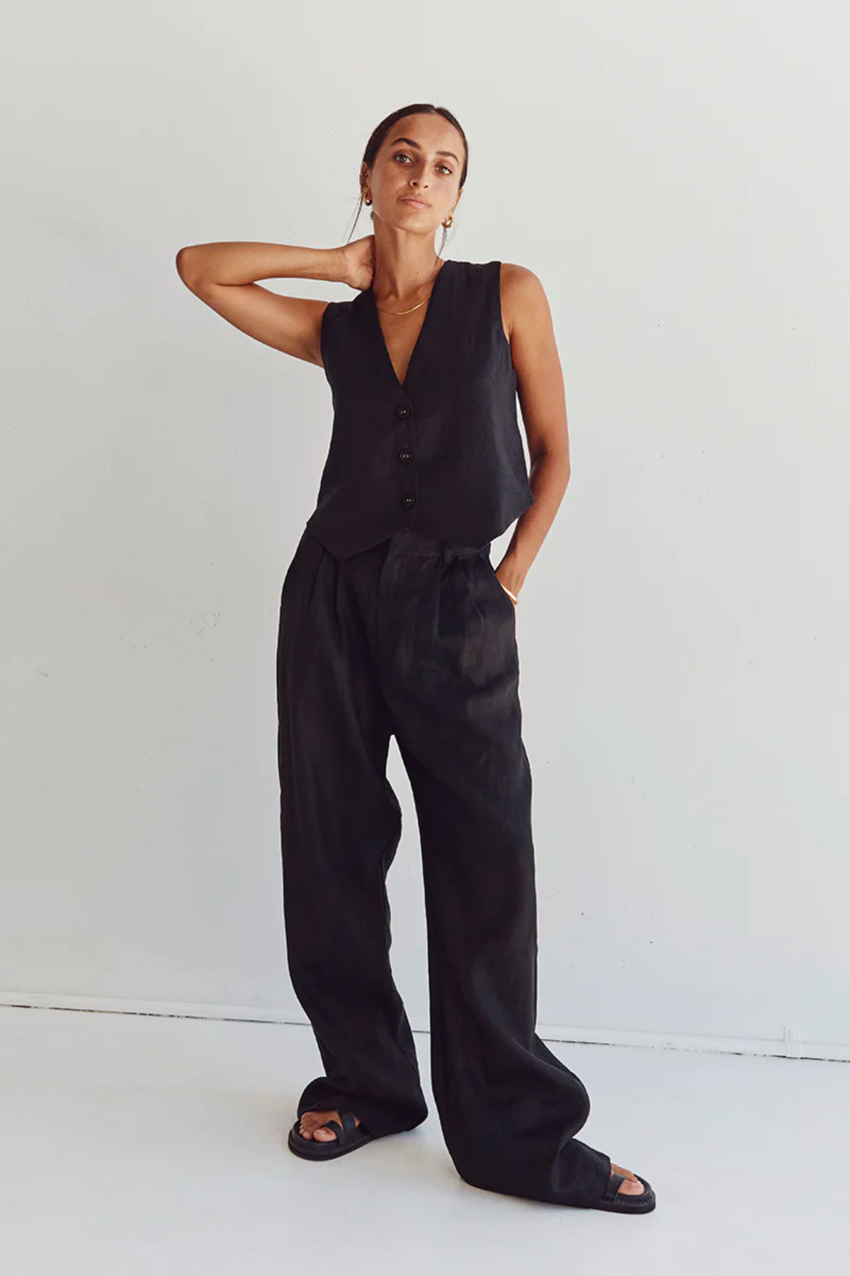 Best Linen Pants 2023 | DISSH Norah Black Linen Pant