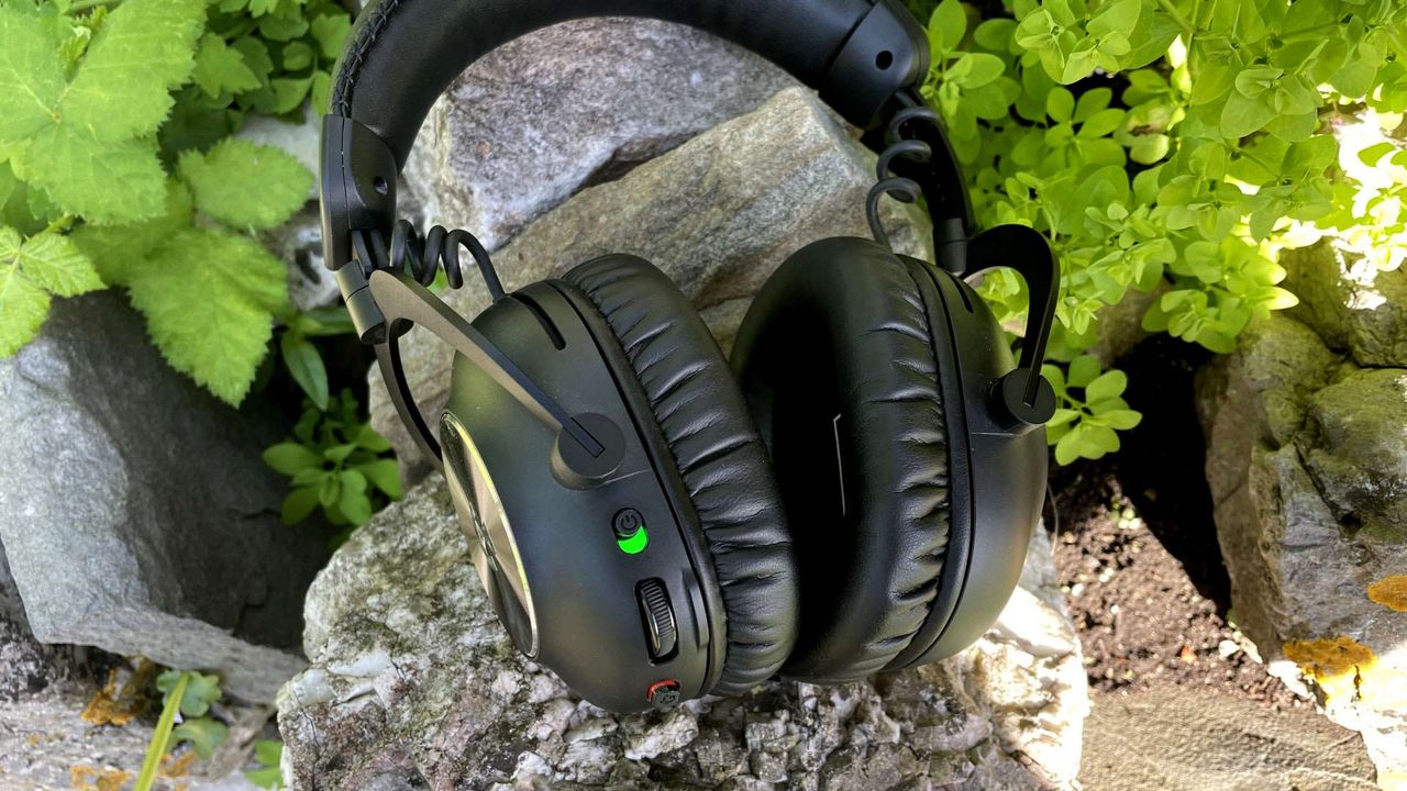 Logitech G Pro X 2 Lightspeed wireless gaming headset