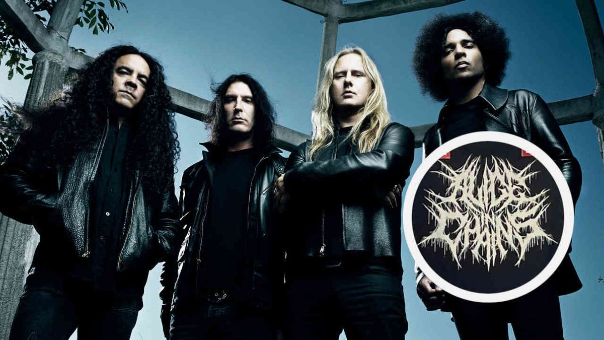 Alice In Chains have just dropped a deathcore-style T-shirt and we want it
