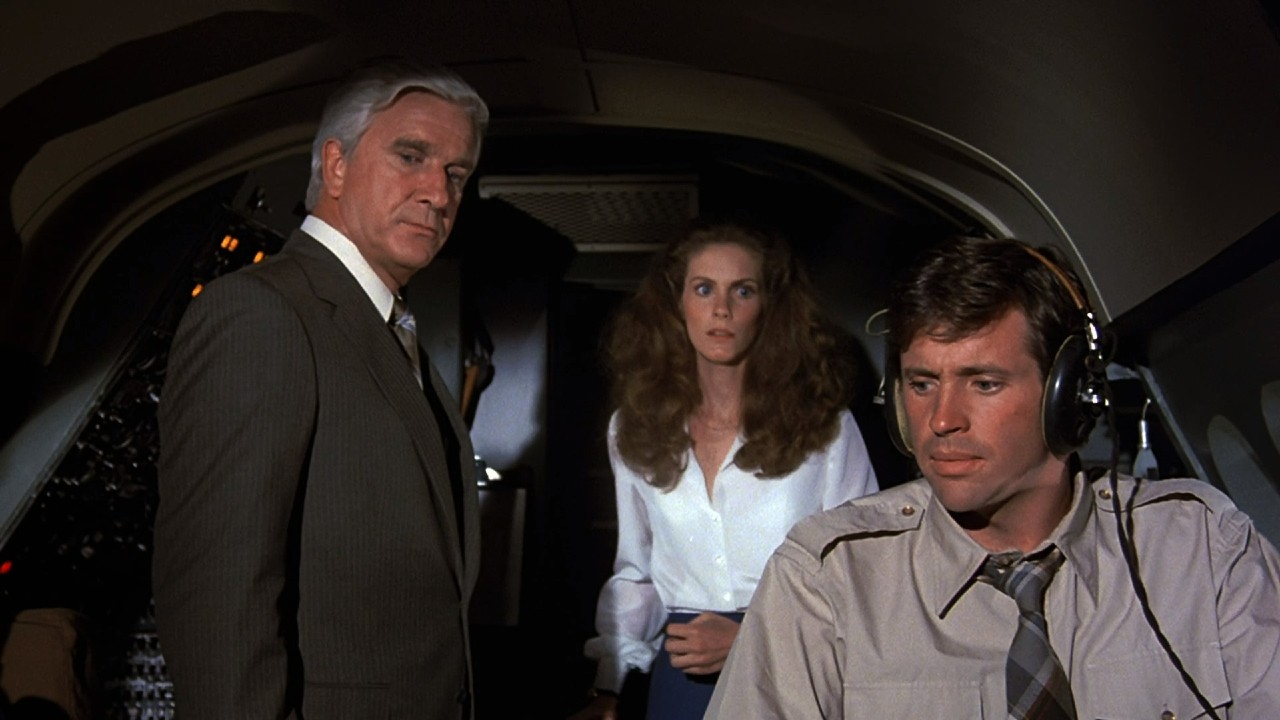 Leslie Nielsen, Julie Hagerty y Robert Hays en ¡Avión!