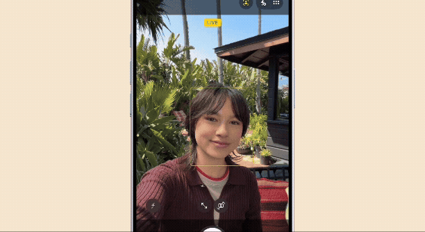 Gif animation showing iPhone 17 center stage selfie.