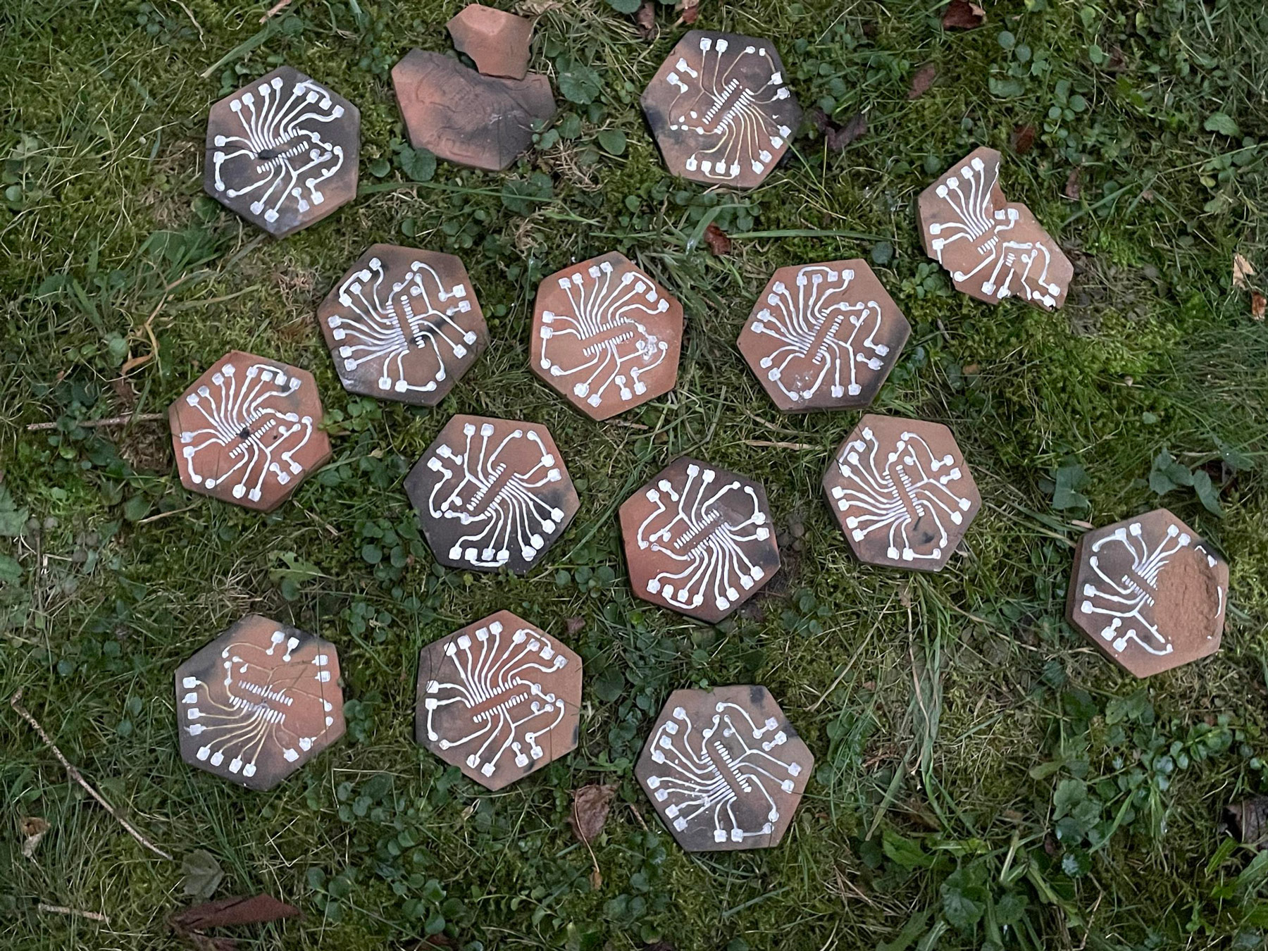 MaKING Printed Circuit Boards with Wild Clay