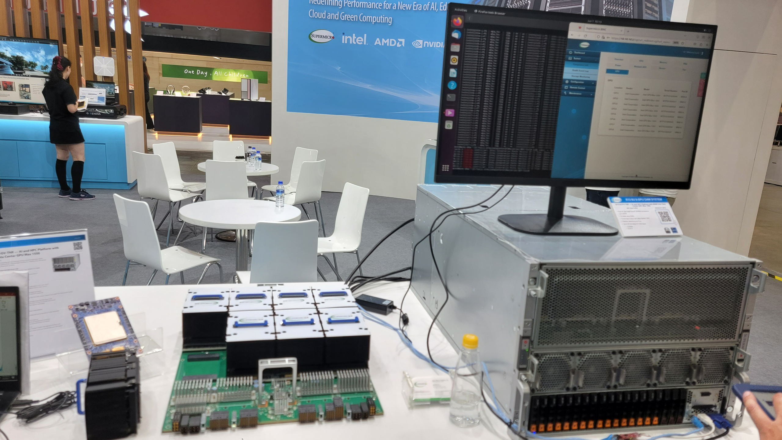 Intel's Ponte Vecchio is Finally in The Wild | Tom's Hardware