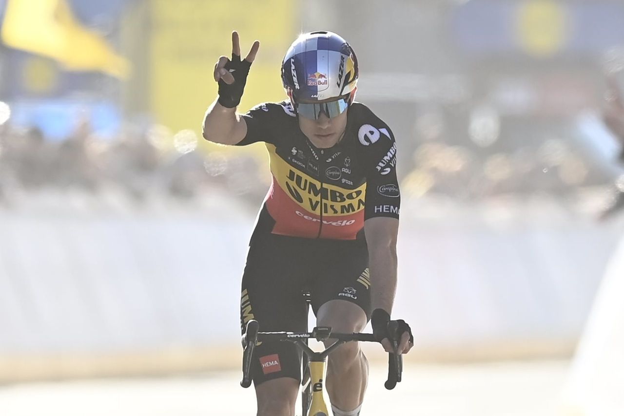 Omloop Het Nieuwsblad 2022 77th Edition Gent Ninove 2042 km 26022022 Wout Van Aert BEL Team Jumbo Visma photo Nico VereeckenPNCVSprintCyclingAgency2022