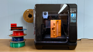 The QIDI Q1 Pro heated chamber makes printing engineering grade filament easy.