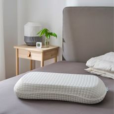 IKEA KLUBBSPORRE Ergonomic Pillow