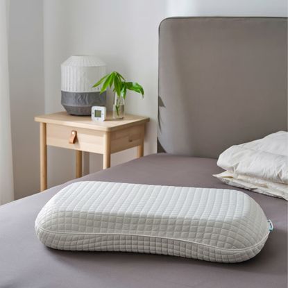 IKEA KLUBBSPORRE Ergonomic Pillow