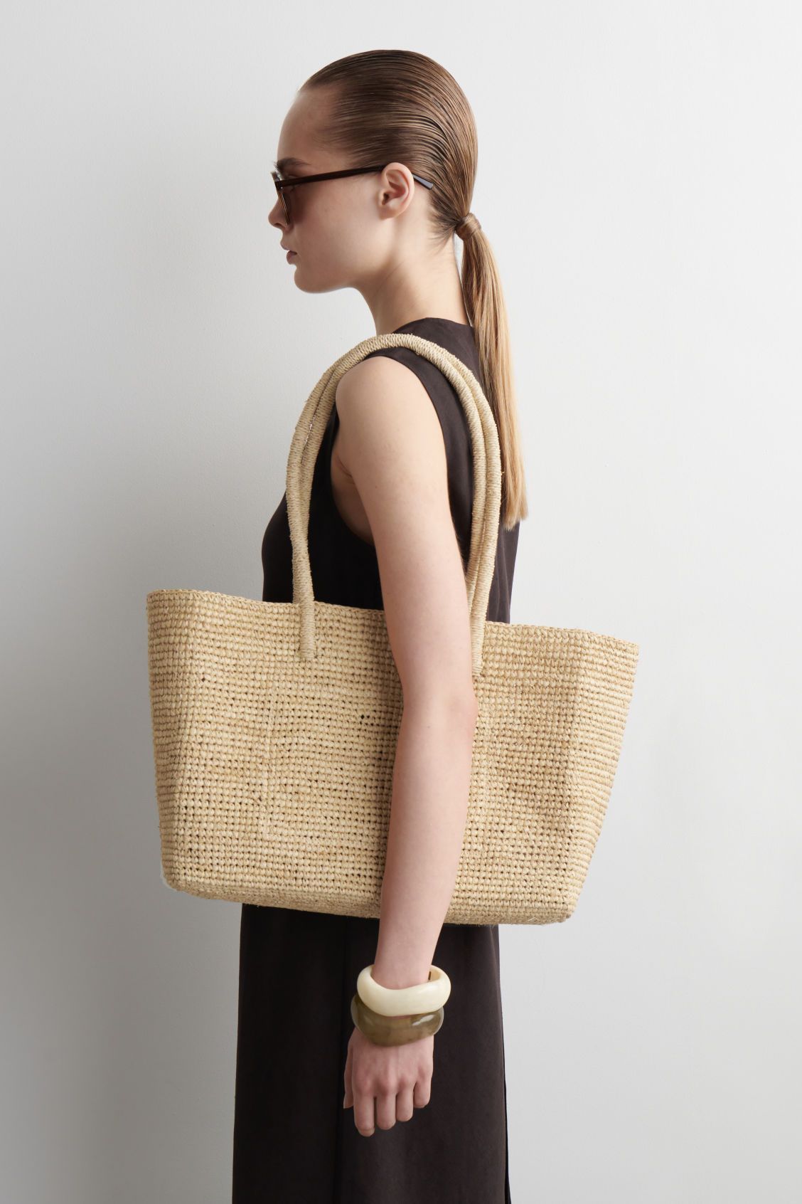 Hand-Woven Tote Bag - Raffia