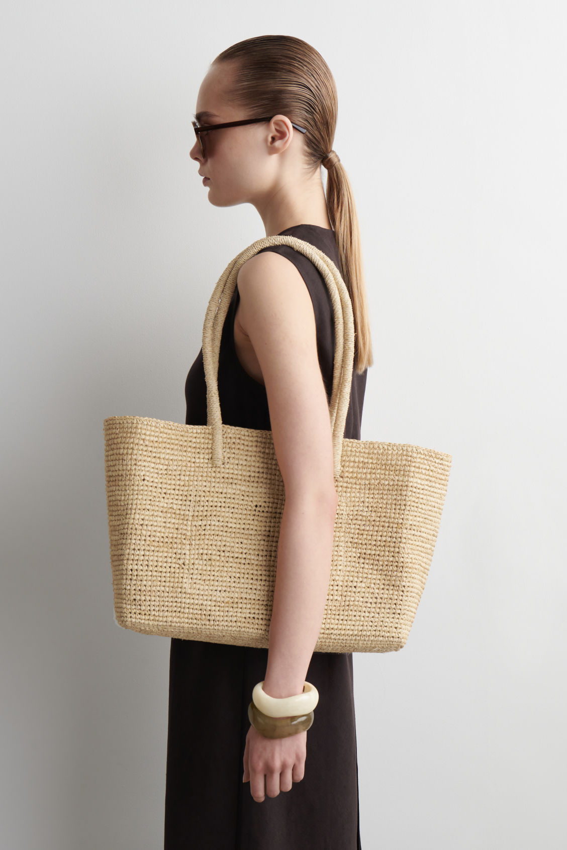 Hand-Woven Tote Bag - Raffia