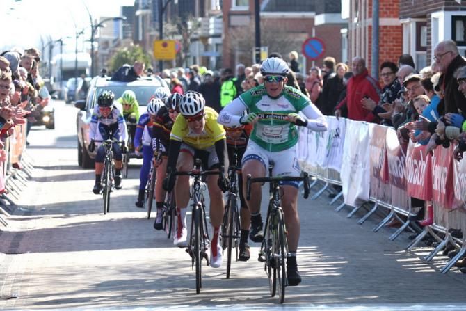 Kirsten Wild (Argos Shimano) wins Stage 4