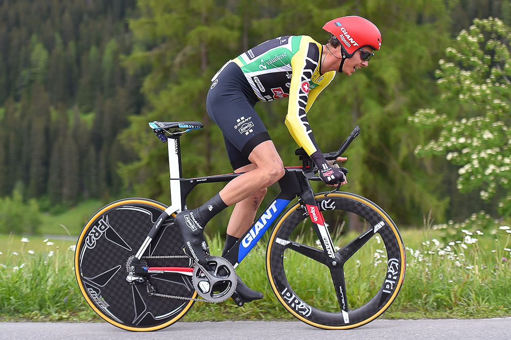 Warren barguil on the course during stage 8 at the Tour de Suisse