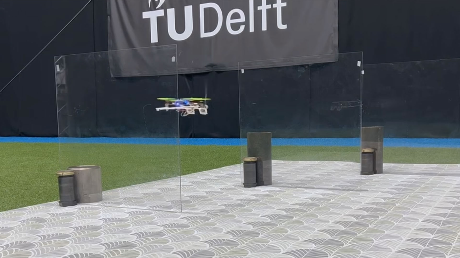 drone navigating using whiskers