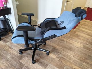 Andaseat T Pro 2 Leaning Back