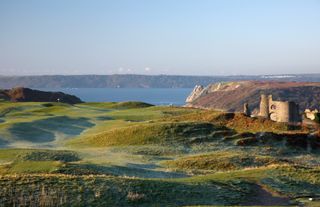 The links in the sky - Pennard plays over pure links terrain 200ft above sea level