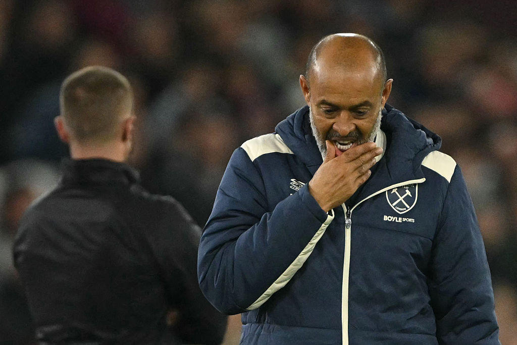 West Ham United&#039;s Portuguese head coach Nuno Esp&amp;iacute;rito Santo reacts on the touchline during the English Premier League football match between West Ham United and Brentford at the London Stadium, in London on October 20, 2025