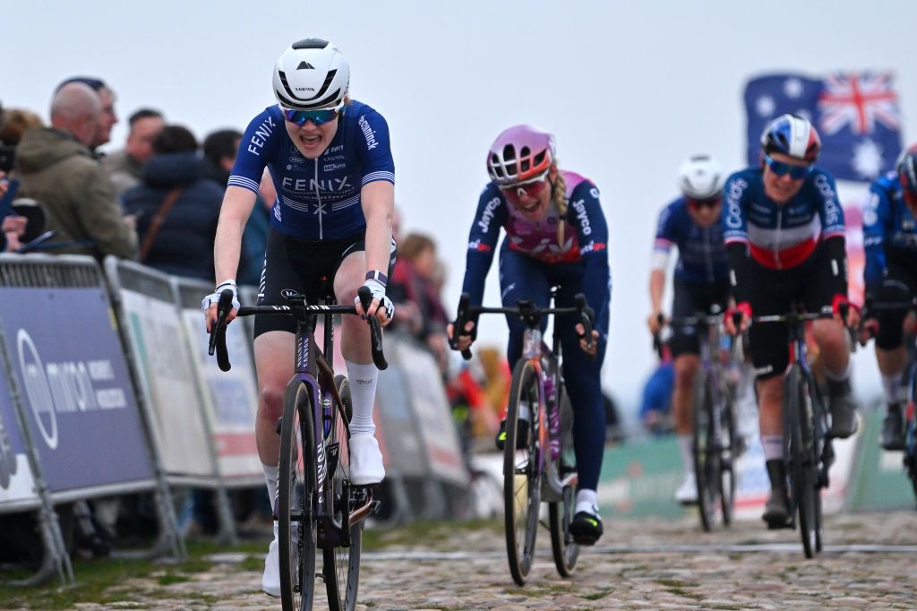 Puck Pieterse (Fenix-Deceuninck) crosses the line in third place