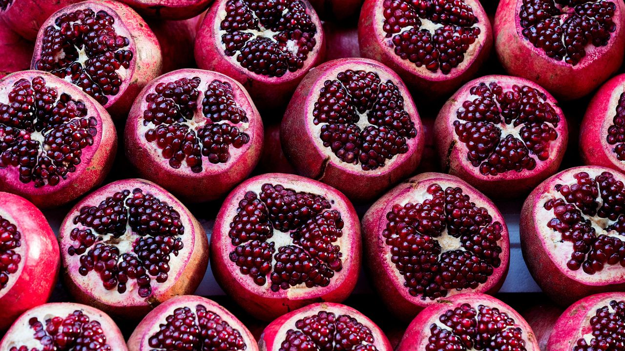 How To Grow Pomegranates From Seed: Expert Growing Tips | Gardeningetc