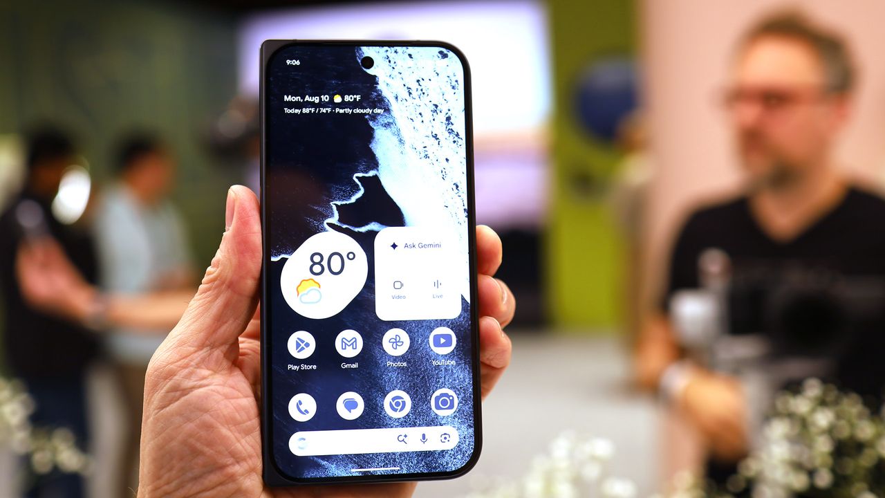 Google Pixel 11 Pro Fold HANDS ON