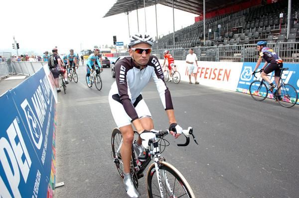 Frank Vandenbrouke accompanied the Belgian team on their training ride at the Mendrisio, Switzerland world championship venue.