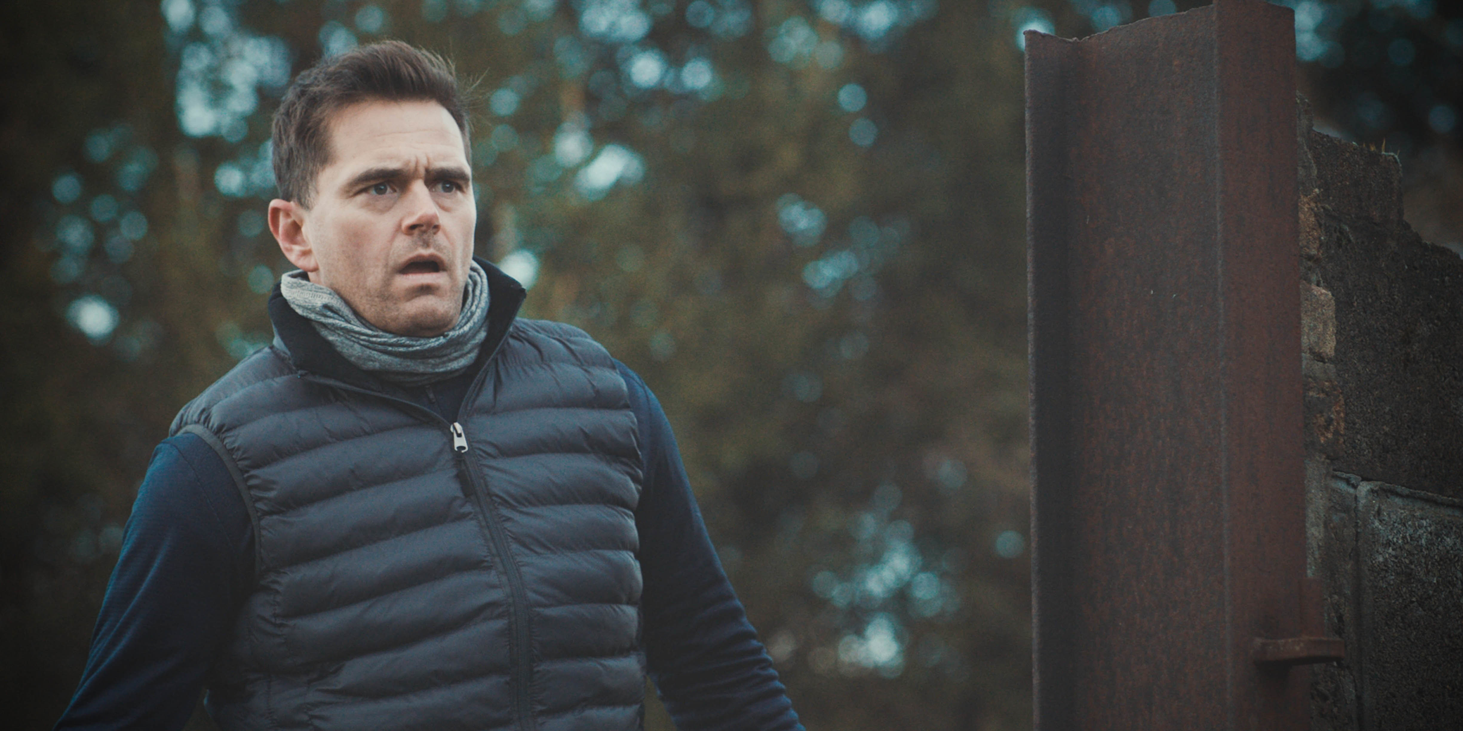 Iain scouts out a remote farm where he suspects slaves are being held.