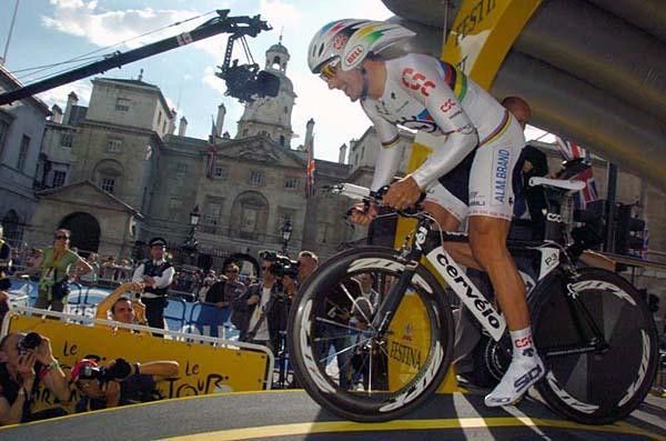 Cancellara starts his winning ride