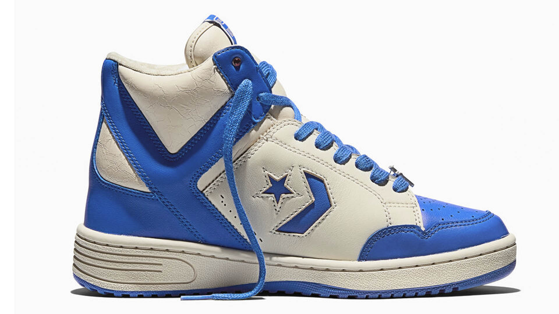 Converse x Stranger Things Weapon.