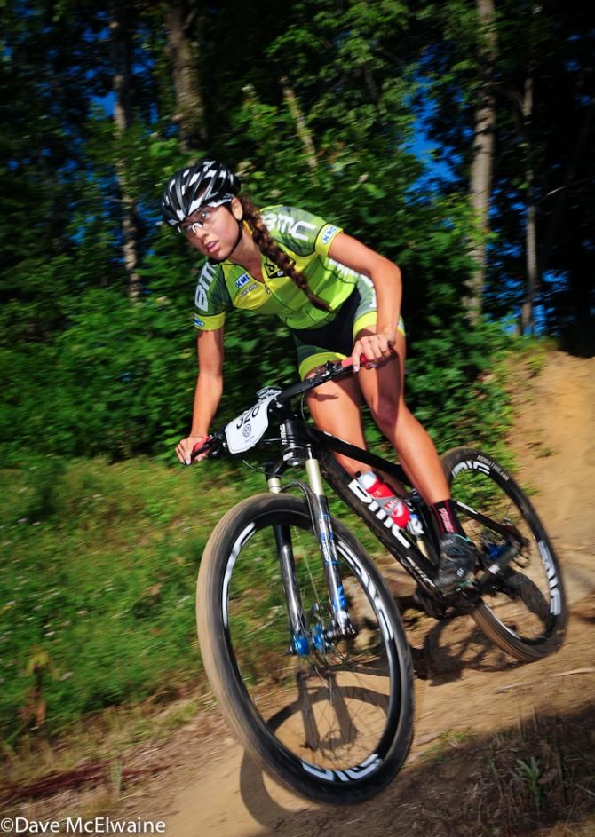 Shayna Powless (BMC) racing in second place