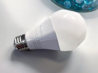 Nanoleaf Essentials Essentials HomeKit A60 | E27 Smart Bulb