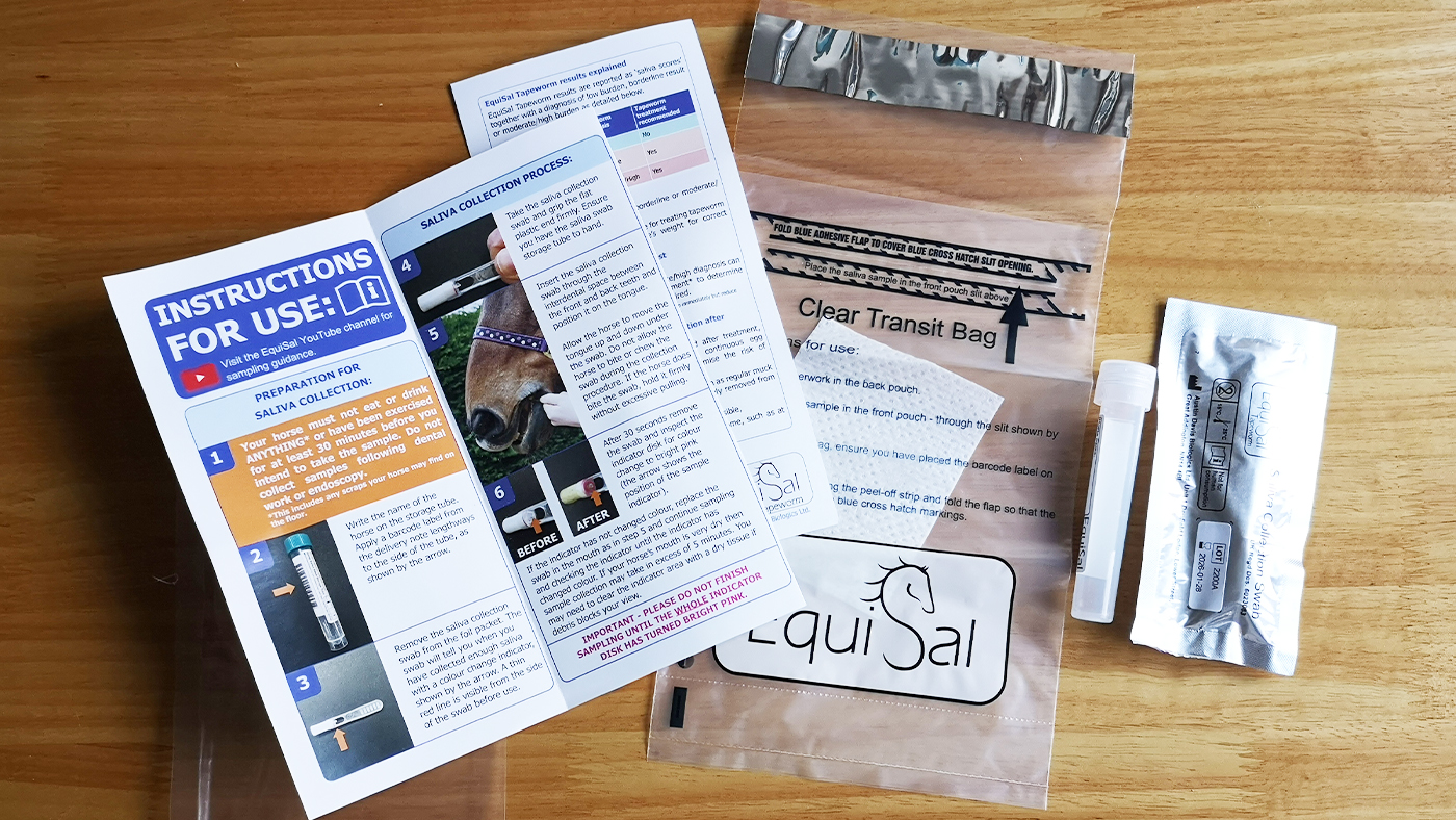 EquiSal Tapeworm Test kit contents