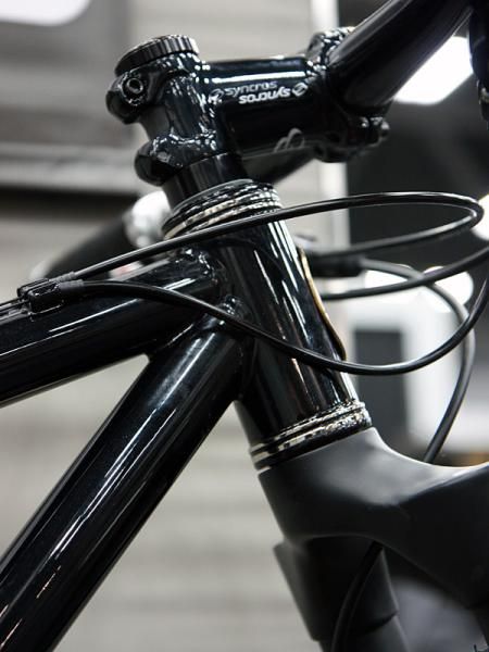 Stainless steel reinforcing rings are featured on this Cielo steel hardtail.